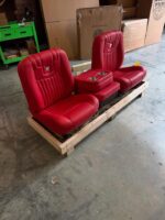 Bucket seats with flip down console - Image 2