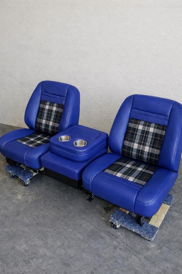 img_9428 1975 c10 CUSTOM BUCKET SEATS - Image 1